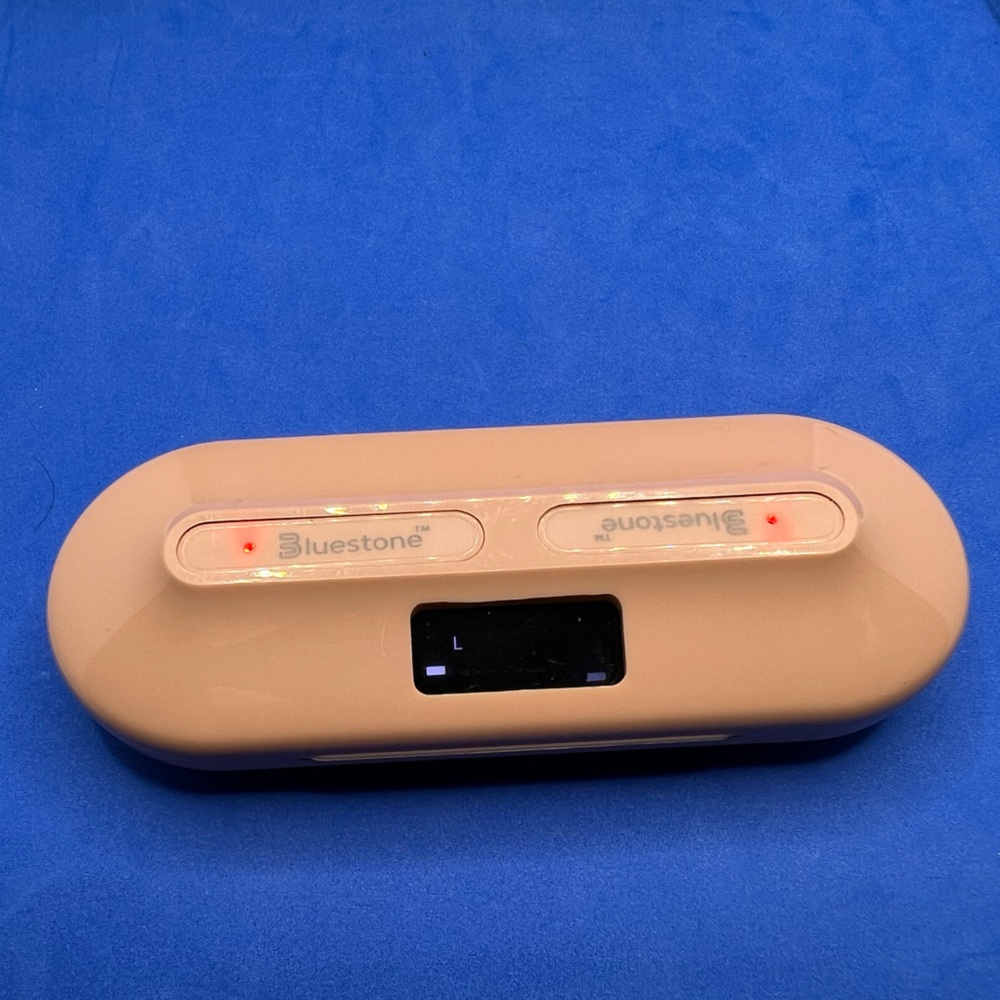 Wireless Earbuds - Picture 2 of 8